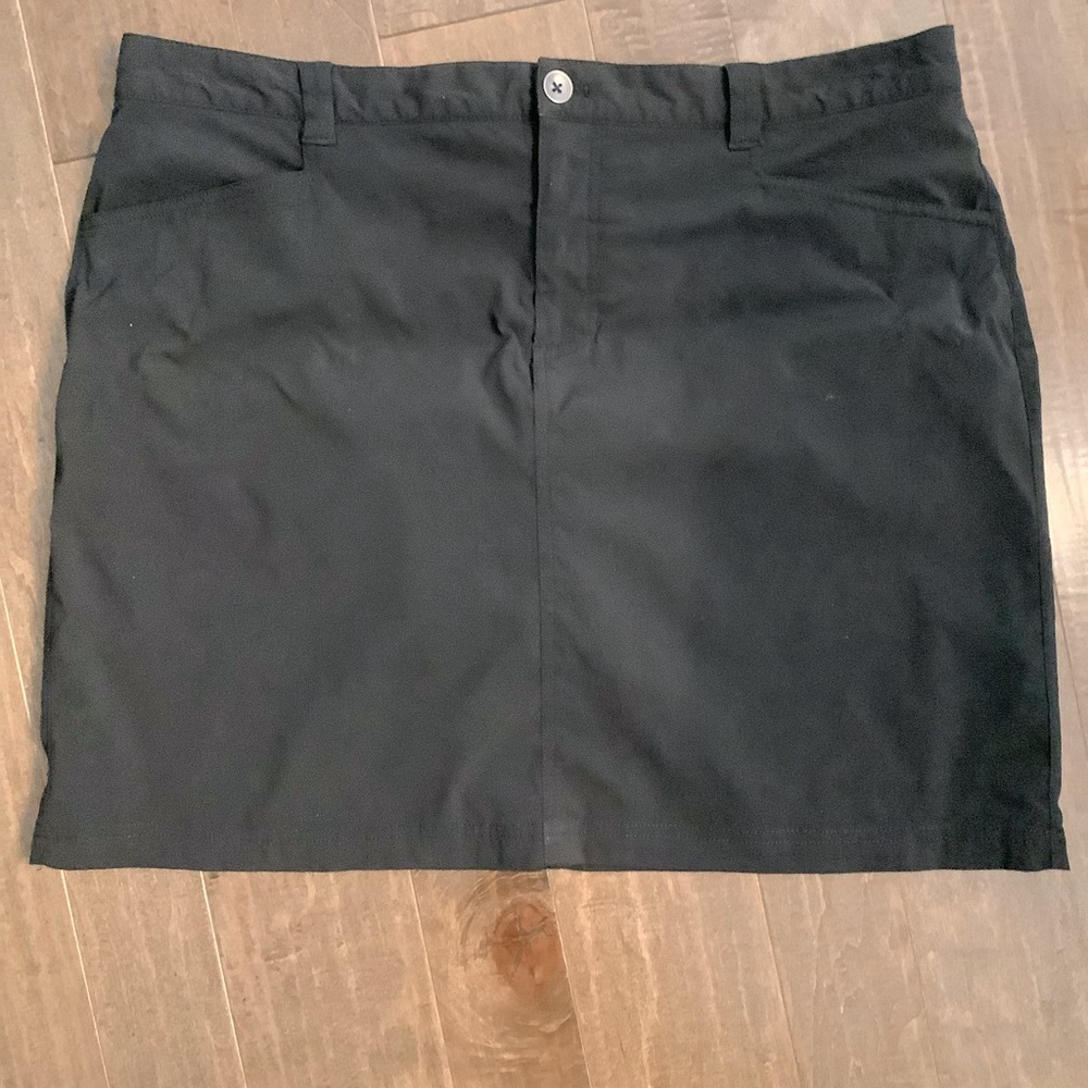 Eddie Bauer Black Skort Size T16